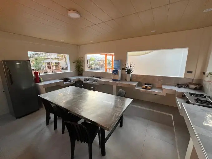 Al fresco dining zone
